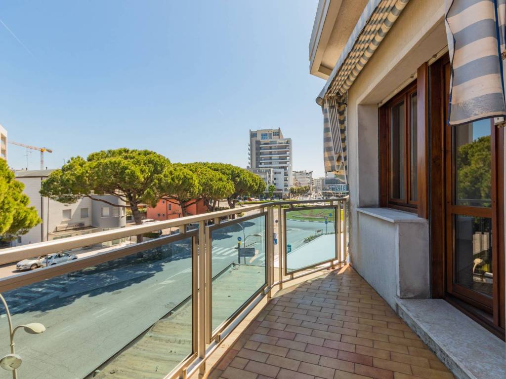 appartamento in vendita a Jesolo in zona Lido