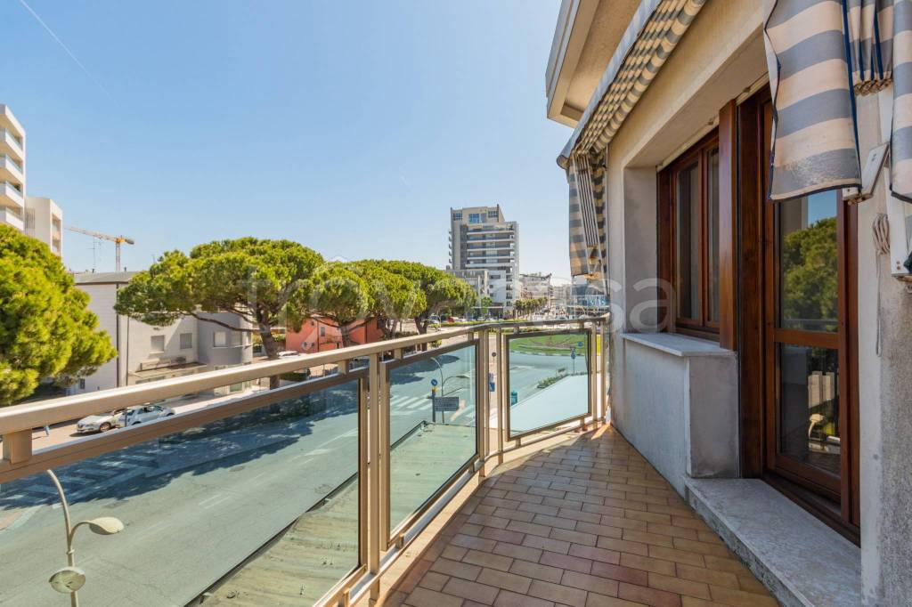 appartamento in vendita a Jesolo in zona Lido
