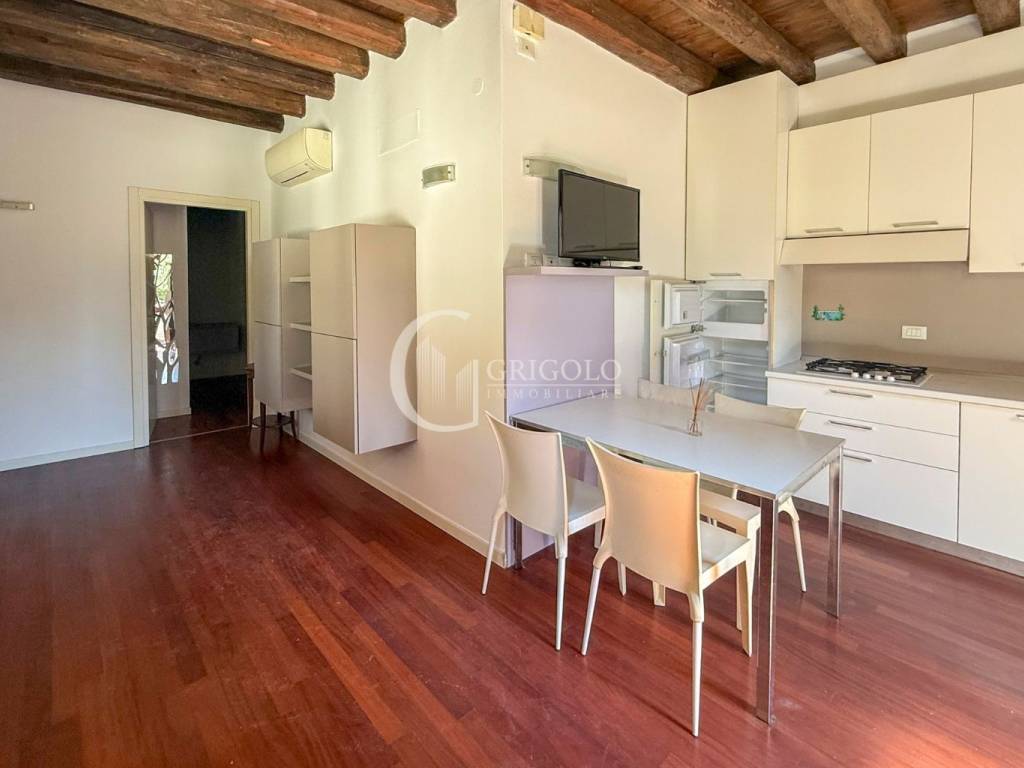 appartamento in vendita a Jesolo in zona Lido