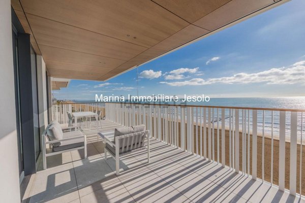 appartamento in vendita a Jesolo in zona Lido