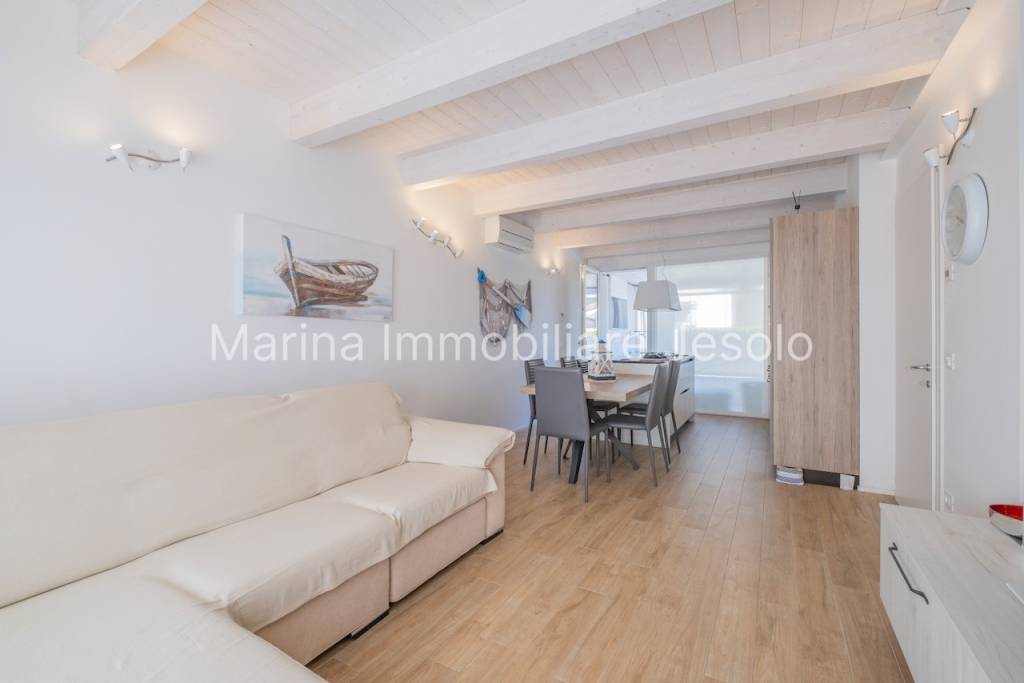 casa indipendente in vendita a Jesolo in zona Lido