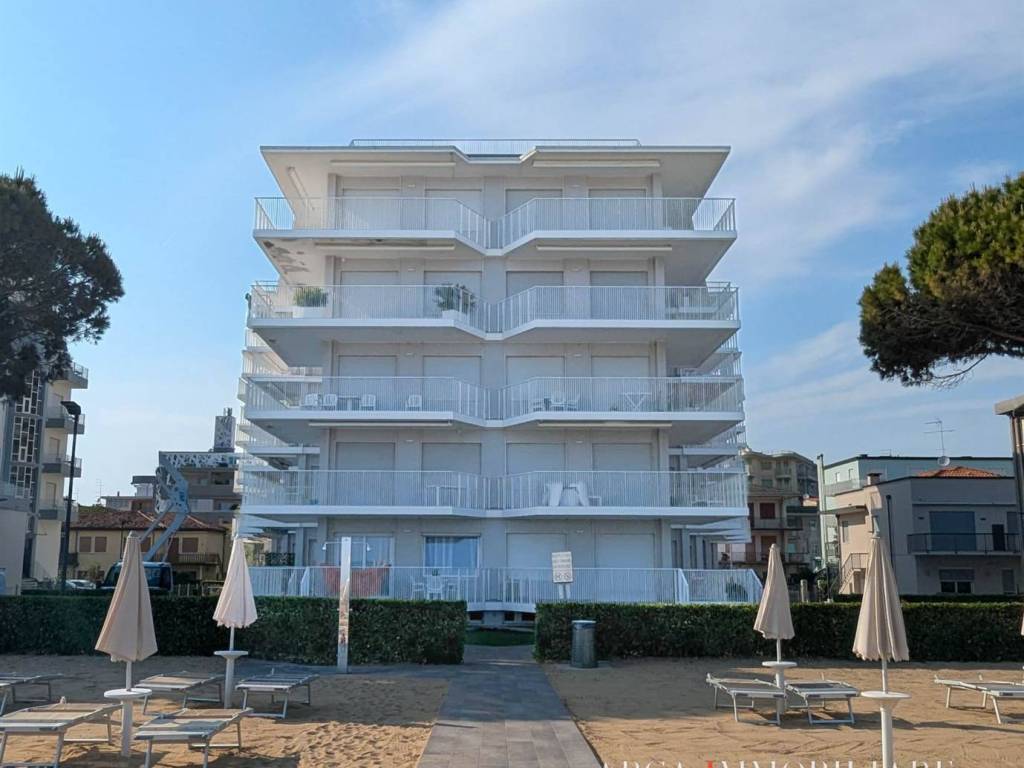 appartamento in vendita a Jesolo in zona Lido