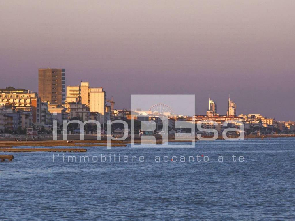 appartamento in vendita a Jesolo in zona Lido