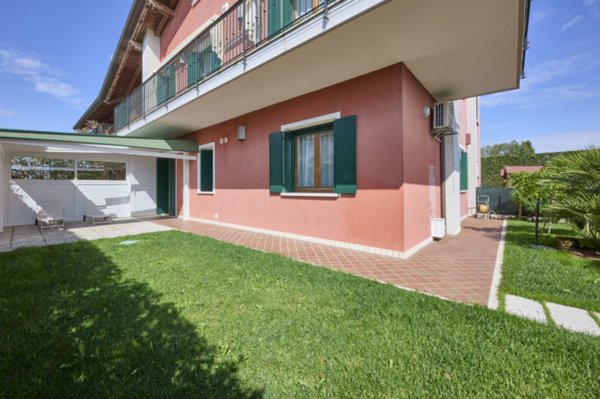 appartamento in vendita a Jesolo in zona Lido