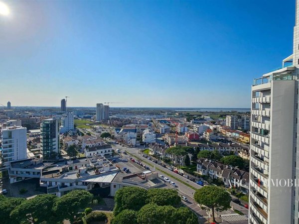 appartamento in vendita a Jesolo in zona Lido