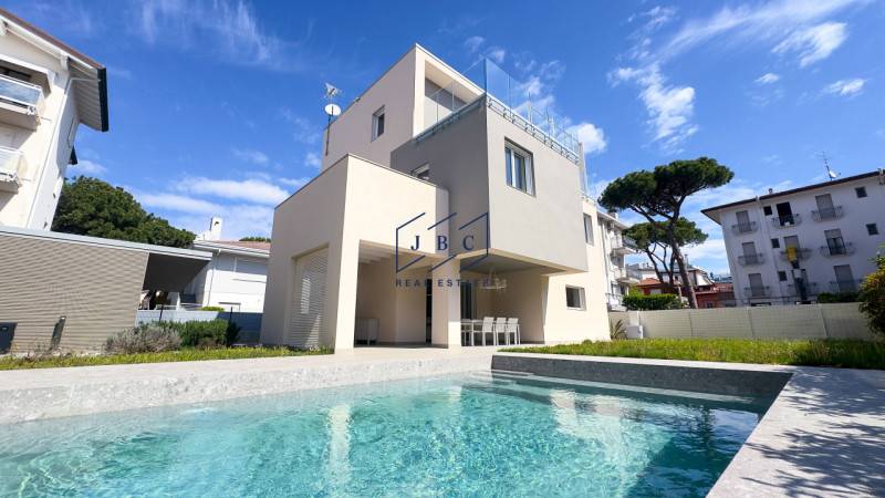 casa indipendente in vendita a Jesolo in zona Lido