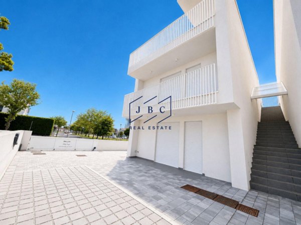 appartamento in vendita a Jesolo in zona Lido