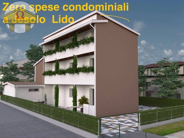 appartamento in vendita a Jesolo in zona Lido
