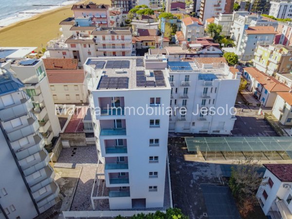 appartamento in vendita a Jesolo in zona Lido
