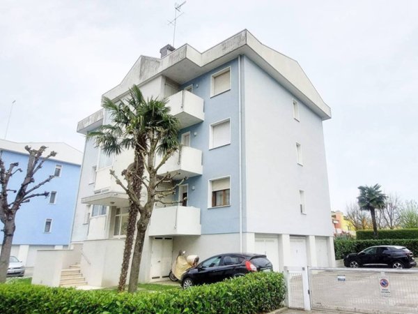 appartamento in vendita a Jesolo in zona Lido