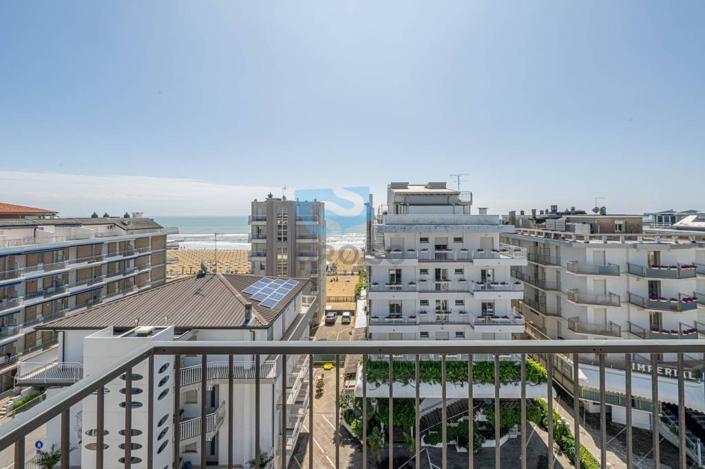 appartamento in vendita a Jesolo in zona Lido