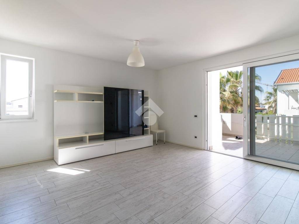 appartamento in vendita a Jesolo in zona Lido