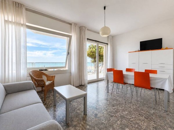 appartamento in vendita a Jesolo in zona Lido
