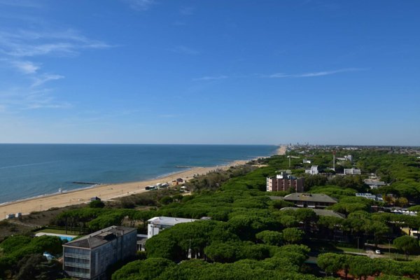 appartamento in vendita a Jesolo in zona Lido