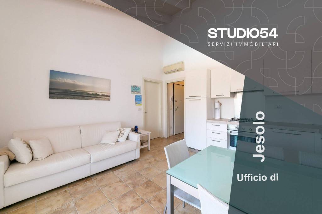 appartamento in vendita a Jesolo in zona Lido
