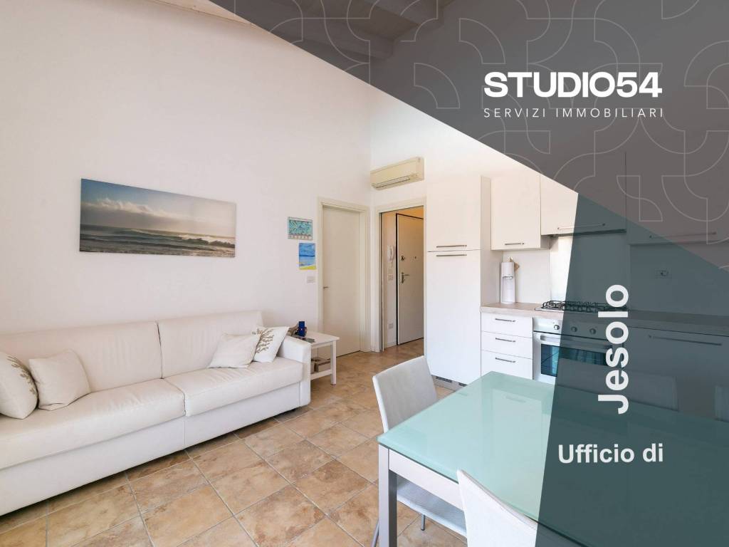 appartamento in vendita a Jesolo in zona Lido