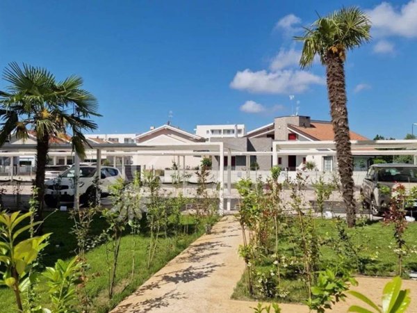 appartamento in vendita a Jesolo in zona Carpazi/Ca' Martin
