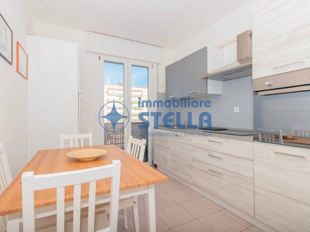 appartamento in vendita a Jesolo in zona Lido