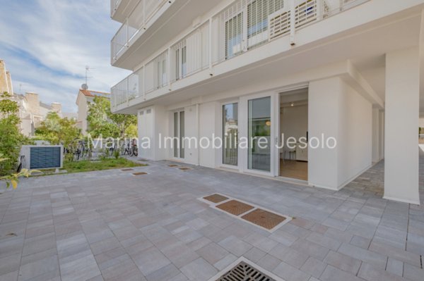 appartamento in vendita a Jesolo in zona Lido