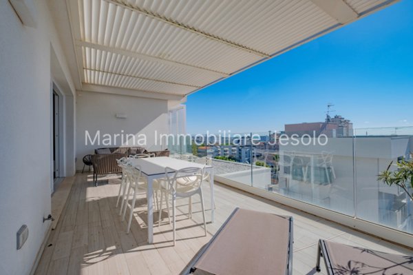 appartamento in vendita a Jesolo in zona Lido