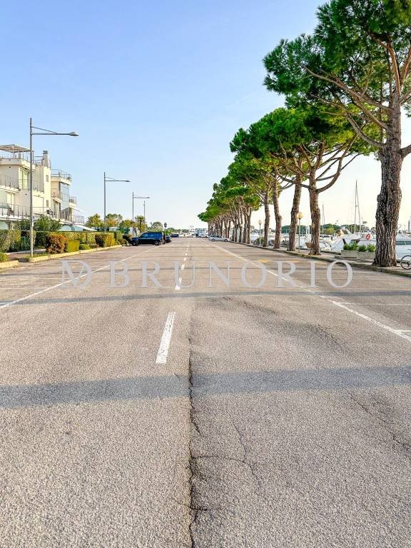 appartamento in vendita a Jesolo in zona Ca' Costantini/Ca' Crema