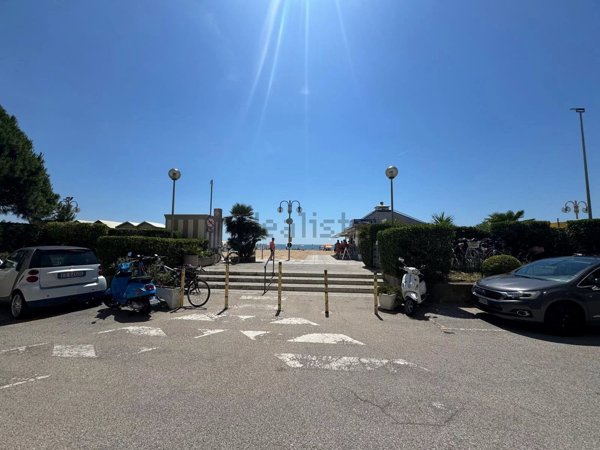 appartamento in vendita a Jesolo in zona Lido