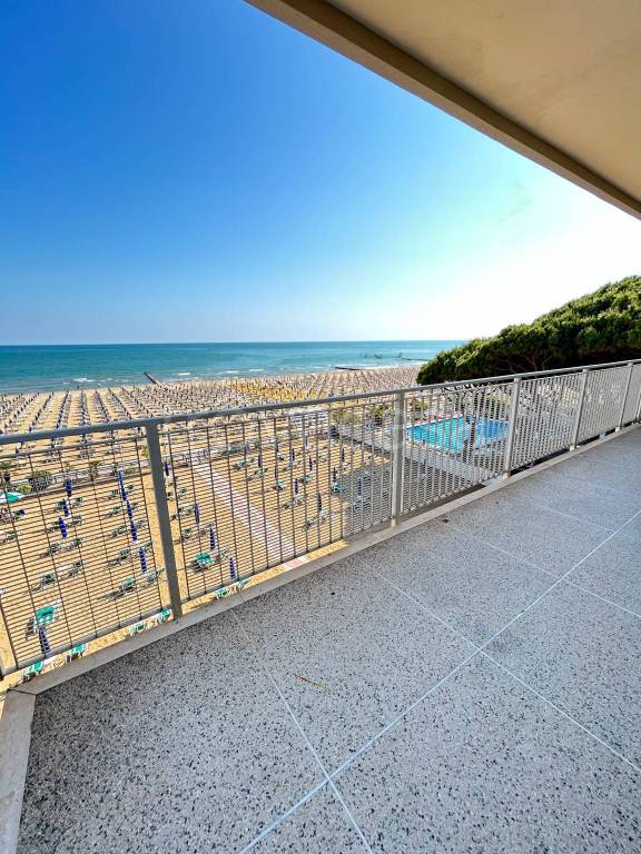 appartamento in vendita a Jesolo in zona Lido