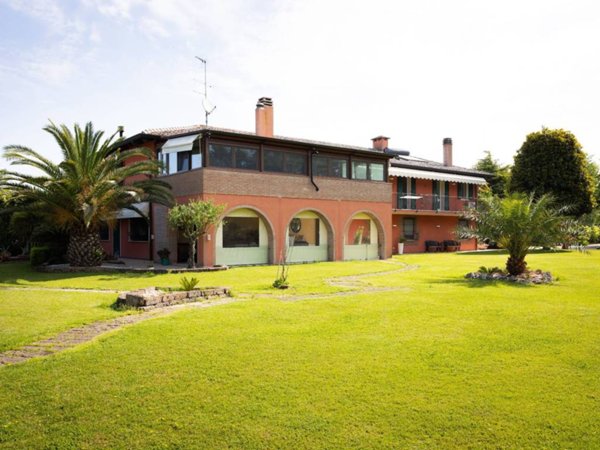 casa indipendente in vendita a Jesolo in zona Lido