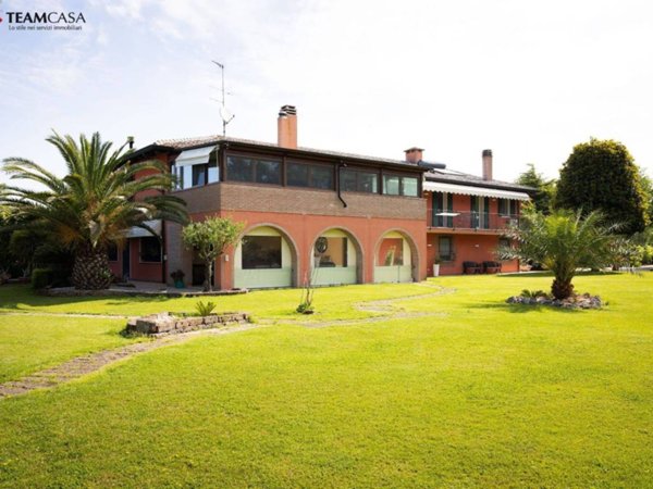 casa indipendente in vendita a Jesolo in zona Lido