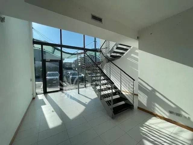 negozio in vendita a Jesolo in zona Cason Fornaci