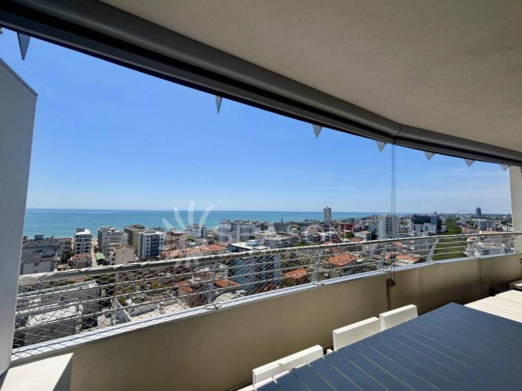 appartamento in vendita a Jesolo in zona Lido