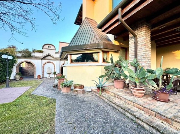 casa indipendente in vendita a Jesolo