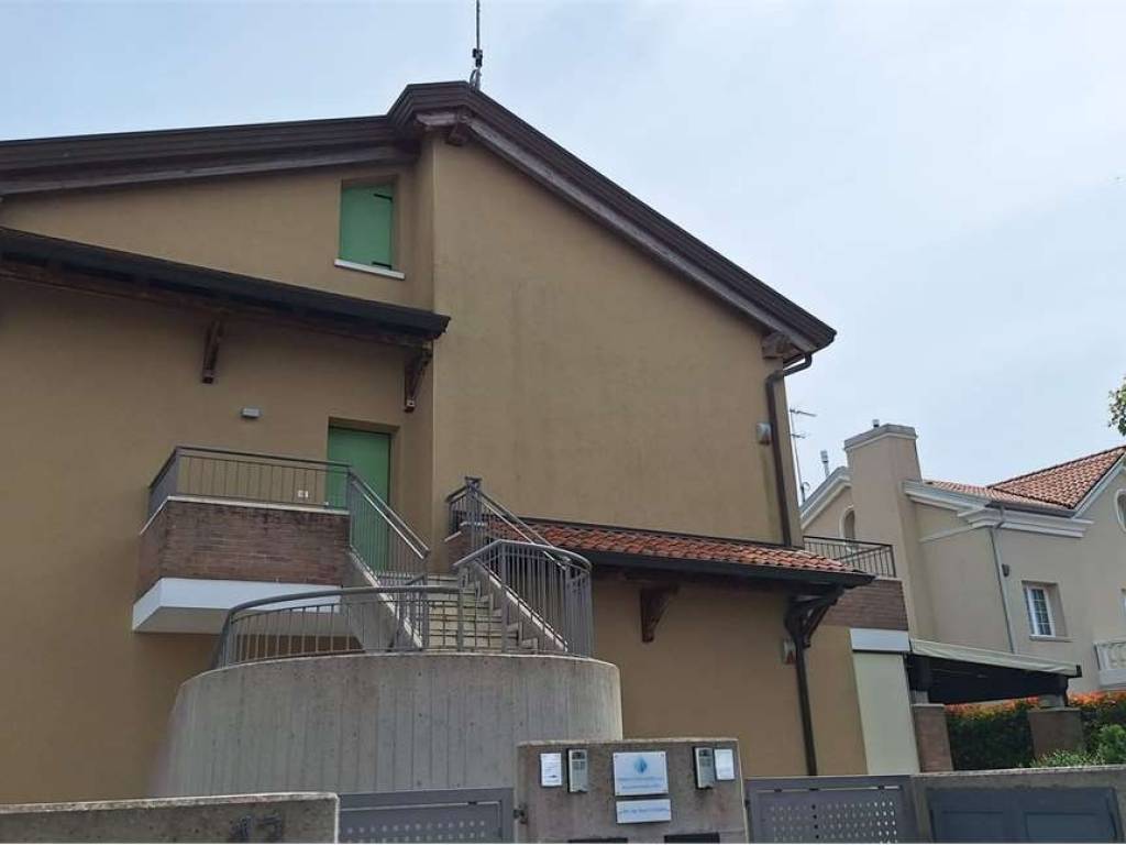 casa indipendente in vendita a Jesolo in zona Lido