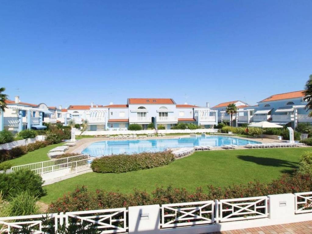 appartamento in vendita a Jesolo in zona Lido