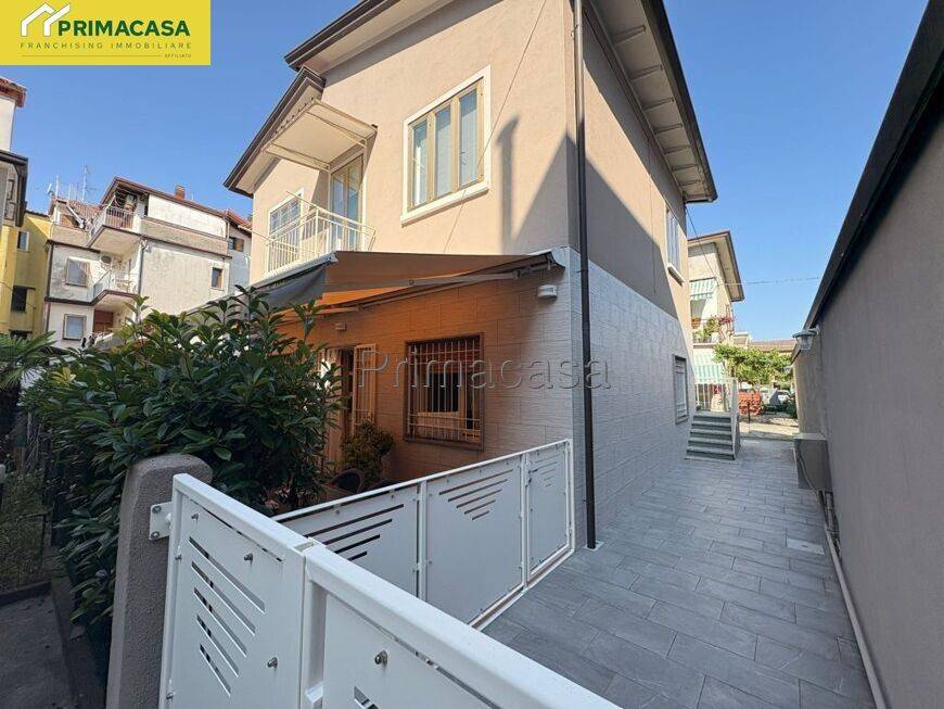 casa indipendente in vendita a Jesolo in zona Lido