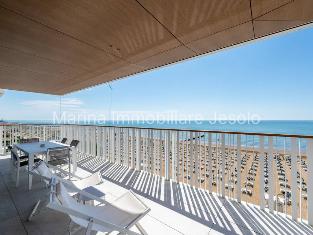 appartamento in vendita a Jesolo in zona Lido