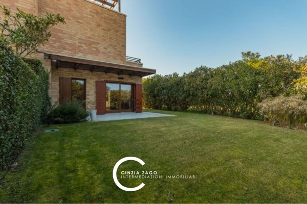casa indipendente in vendita a Jesolo in zona Ca' Costantini/Ca' Crema