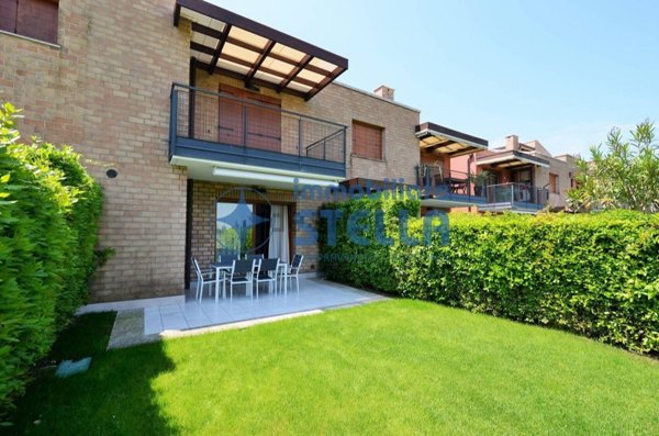 casa indipendente in vendita a Jesolo in zona Lido