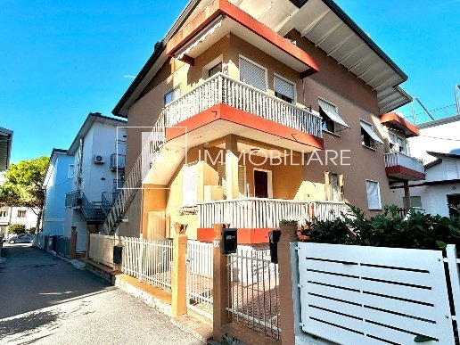appartamento in vendita a Jesolo in zona Lido