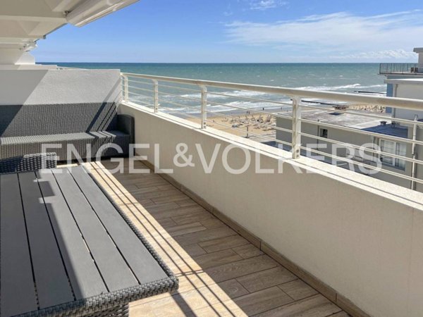 appartamento in vendita a Jesolo in zona Lido