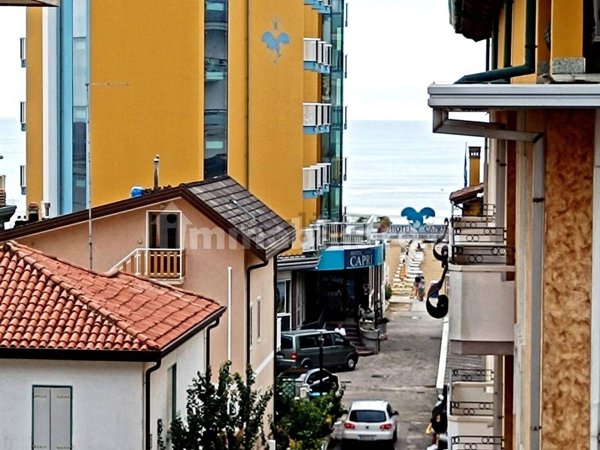 appartamento in vendita a Jesolo in zona Lido
