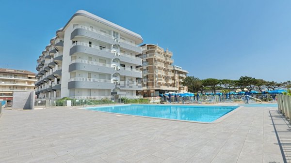 appartamento in vendita a Jesolo in zona Lido