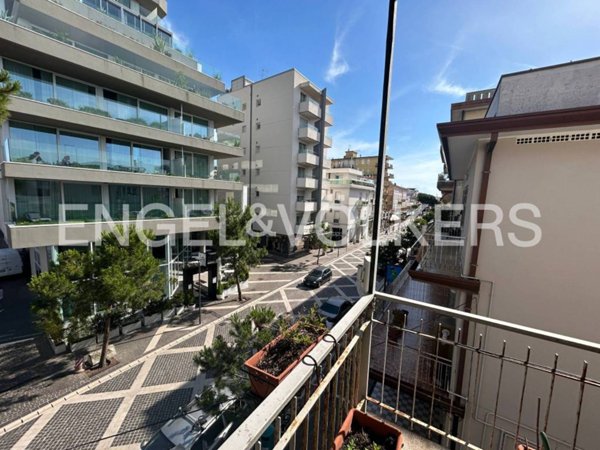 appartamento in vendita a Jesolo in zona Lido