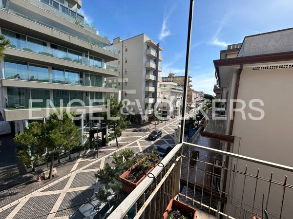 appartamento in vendita a Jesolo in zona Lido