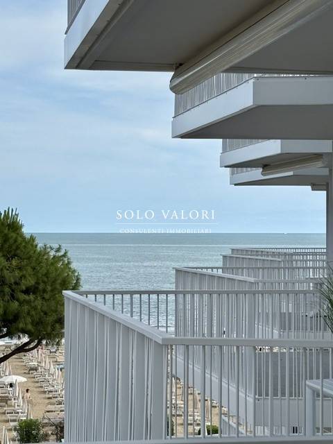 appartamento in vendita a Jesolo in zona Lido