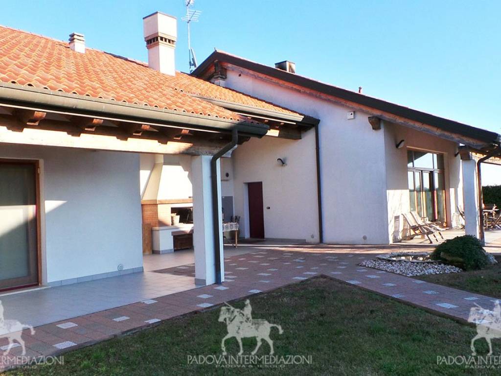 casa indipendente in vendita a Jesolo in zona Ca' Trinchet