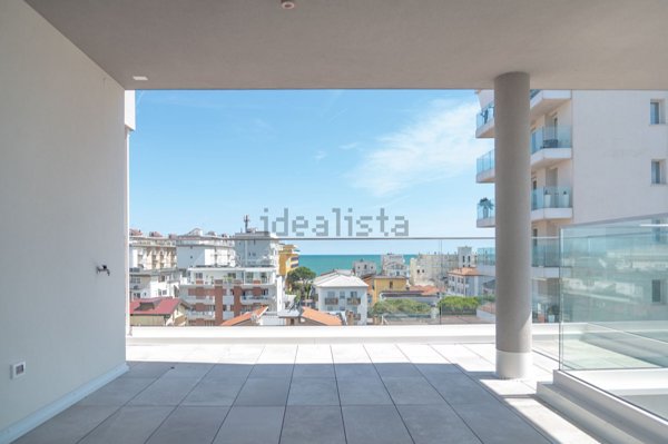 appartamento in vendita a Jesolo in zona Lido