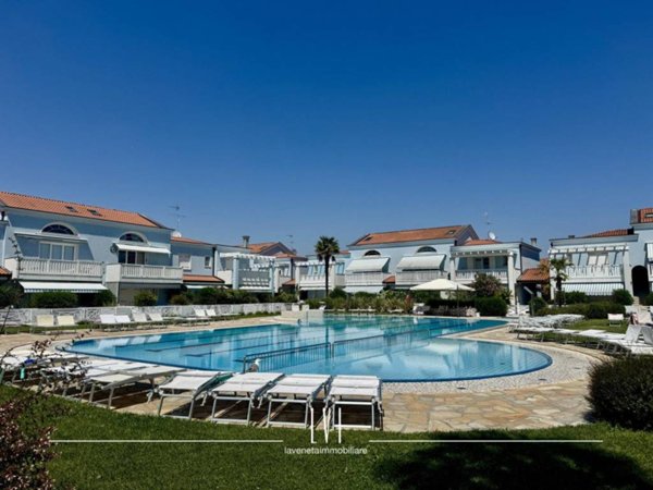 appartamento in vendita a Jesolo in zona Lido