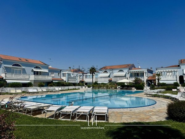 appartamento in vendita a Jesolo in zona Lido