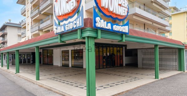 negozio in vendita a Jesolo